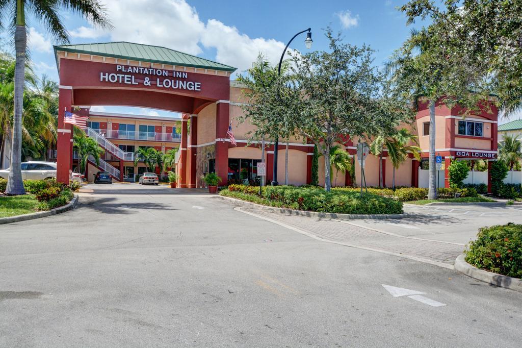 Plantation Inn Hotel And Lounge Εξωτερικό φωτογραφία